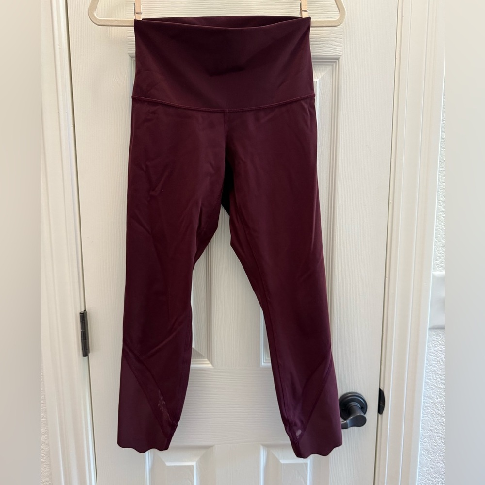 Lululemon Womens Wunder Under Scallop Wine Red Workout Stretch Mesh